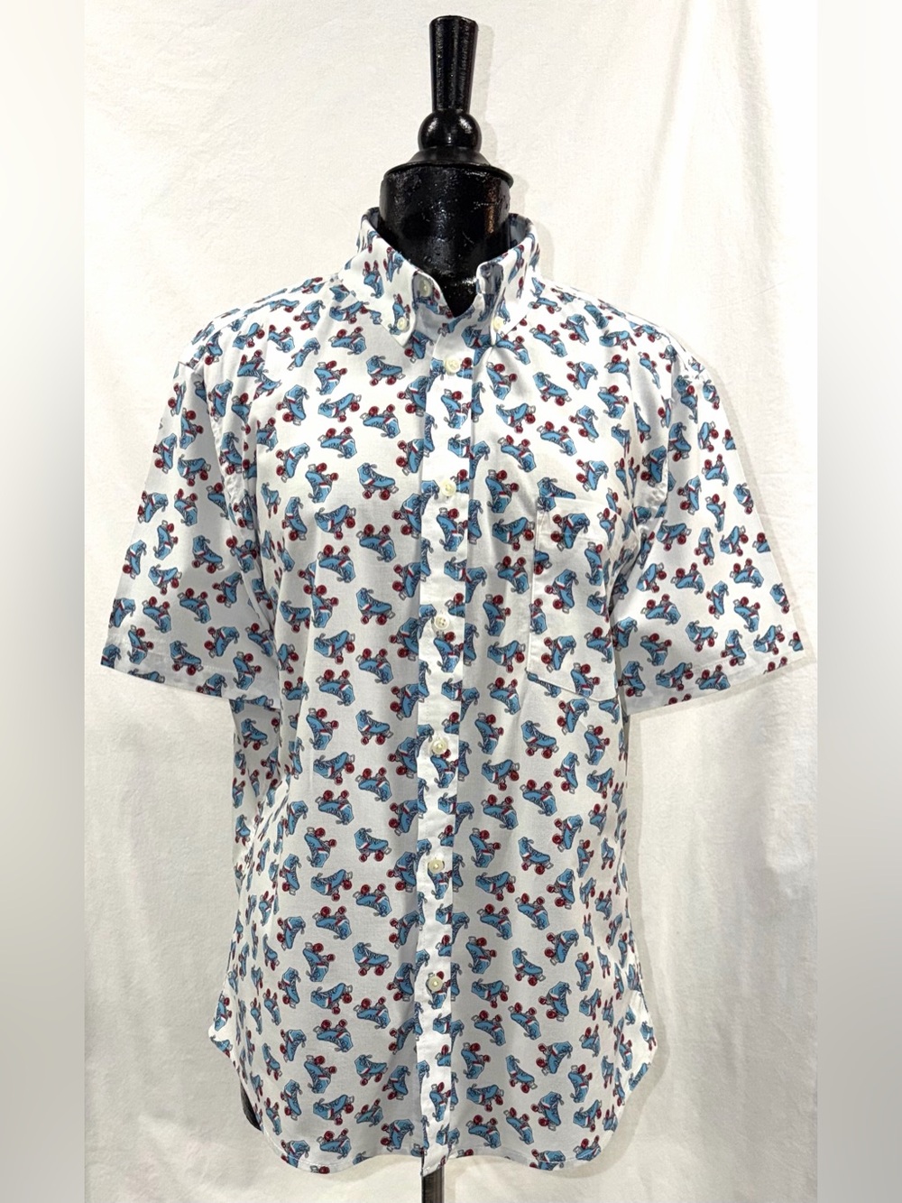 TARGET - Goodfellow & Co. Men's Short-Sleeve Shirt with Skate Print size LARGE